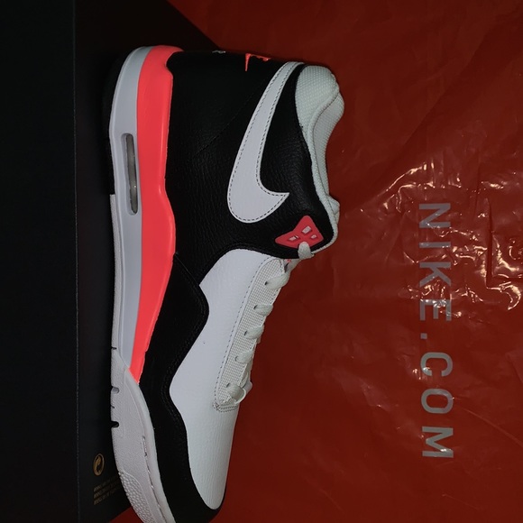 NikeFlight Legacy Black Flash CrimsonWhite USSZ 12 - Picture 8 of 12
